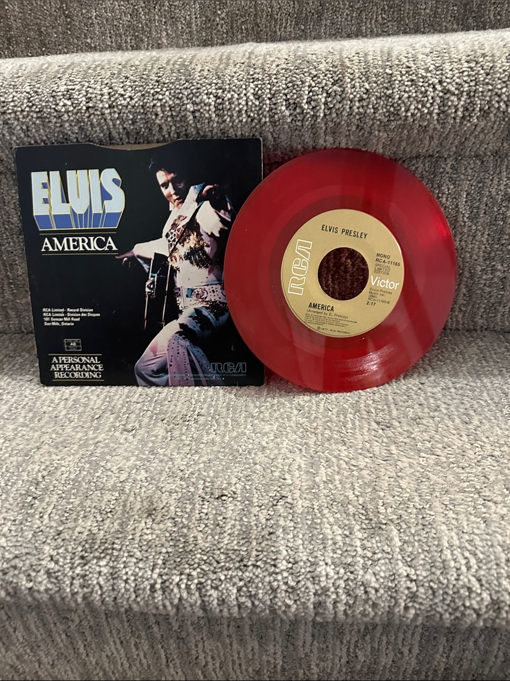 Elvis Presley 1977 Canadian special limited edition 7-inch 45 RPM single